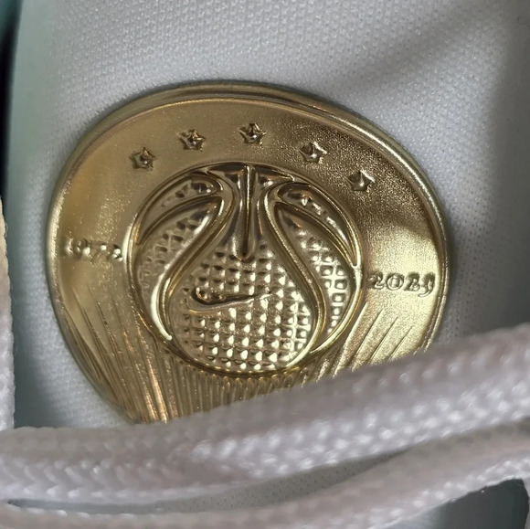 COSMIC UNITY 2 - COCONUT TEAM RED - DH1537 102 - SIZE 14.0 M - Picture 4 of 14